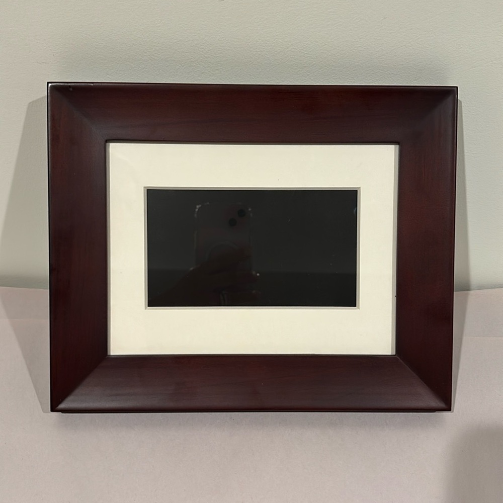 Philips Home Essentials Digital Photo Frame Dark Mohagany